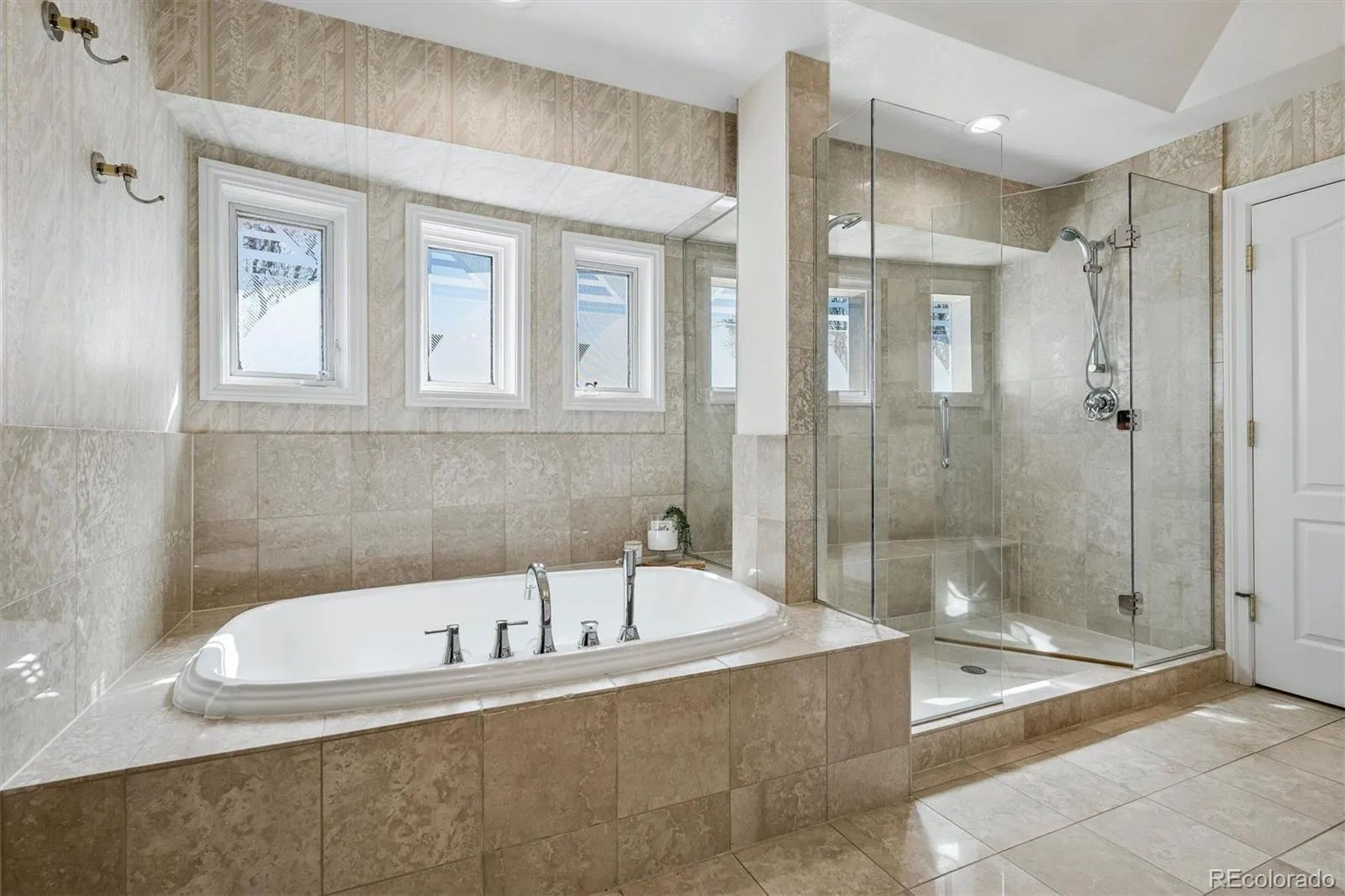 04162026204227 1600 17