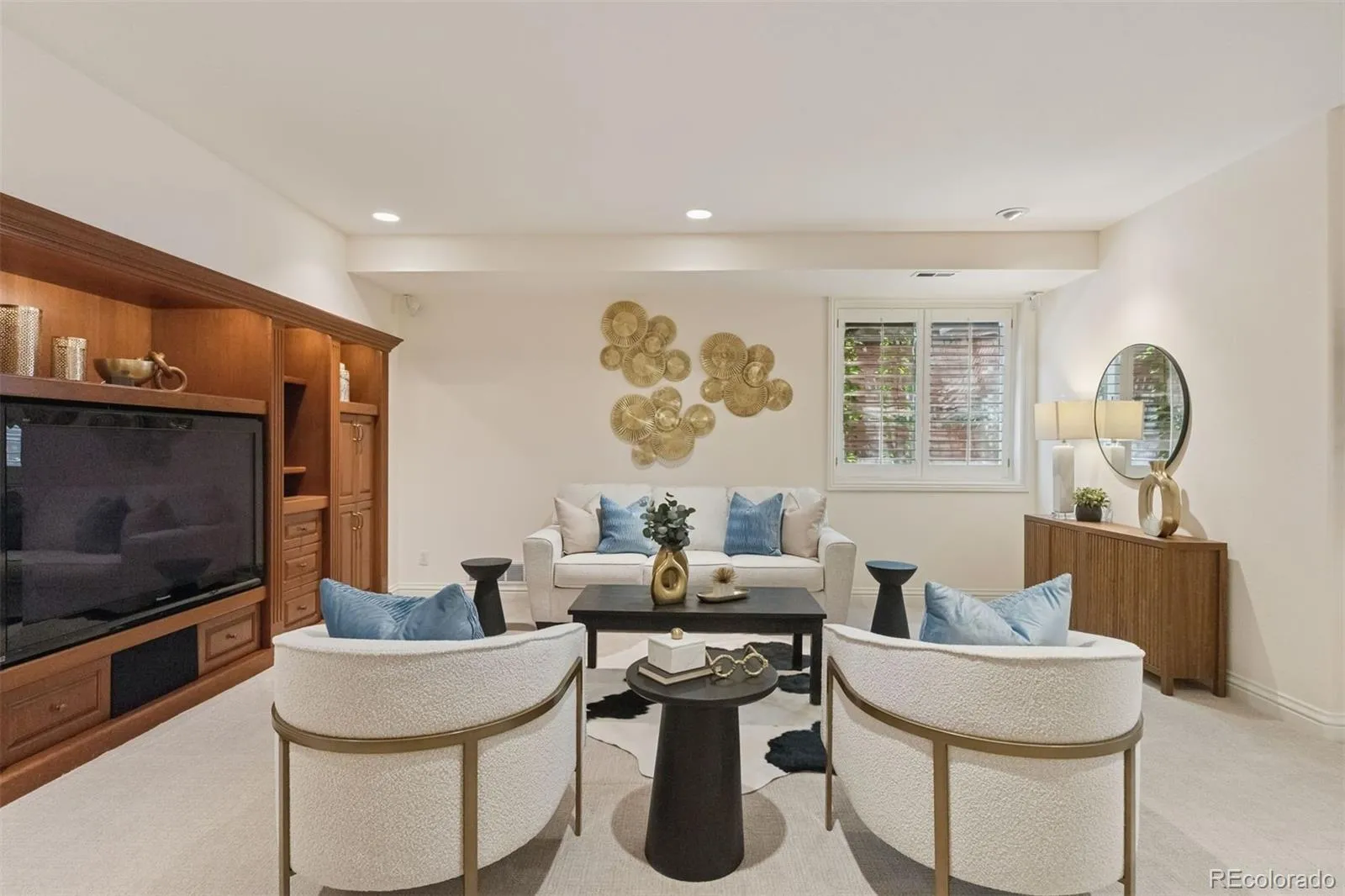 04162026204227 1600 22