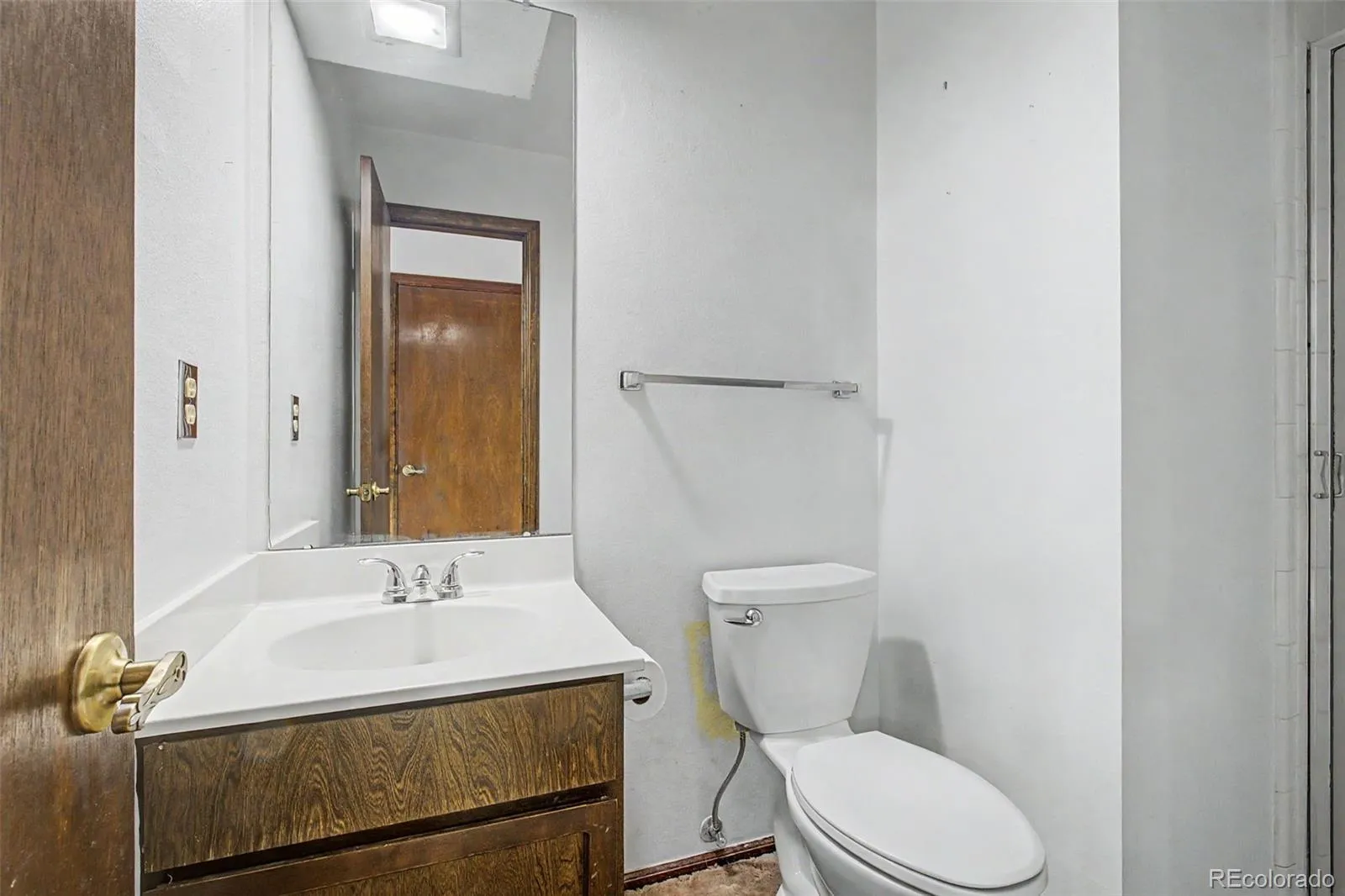 9491 W Jewell Place Lakewood CO 80227 MLS #REC1936865 05182026224424 1600 17