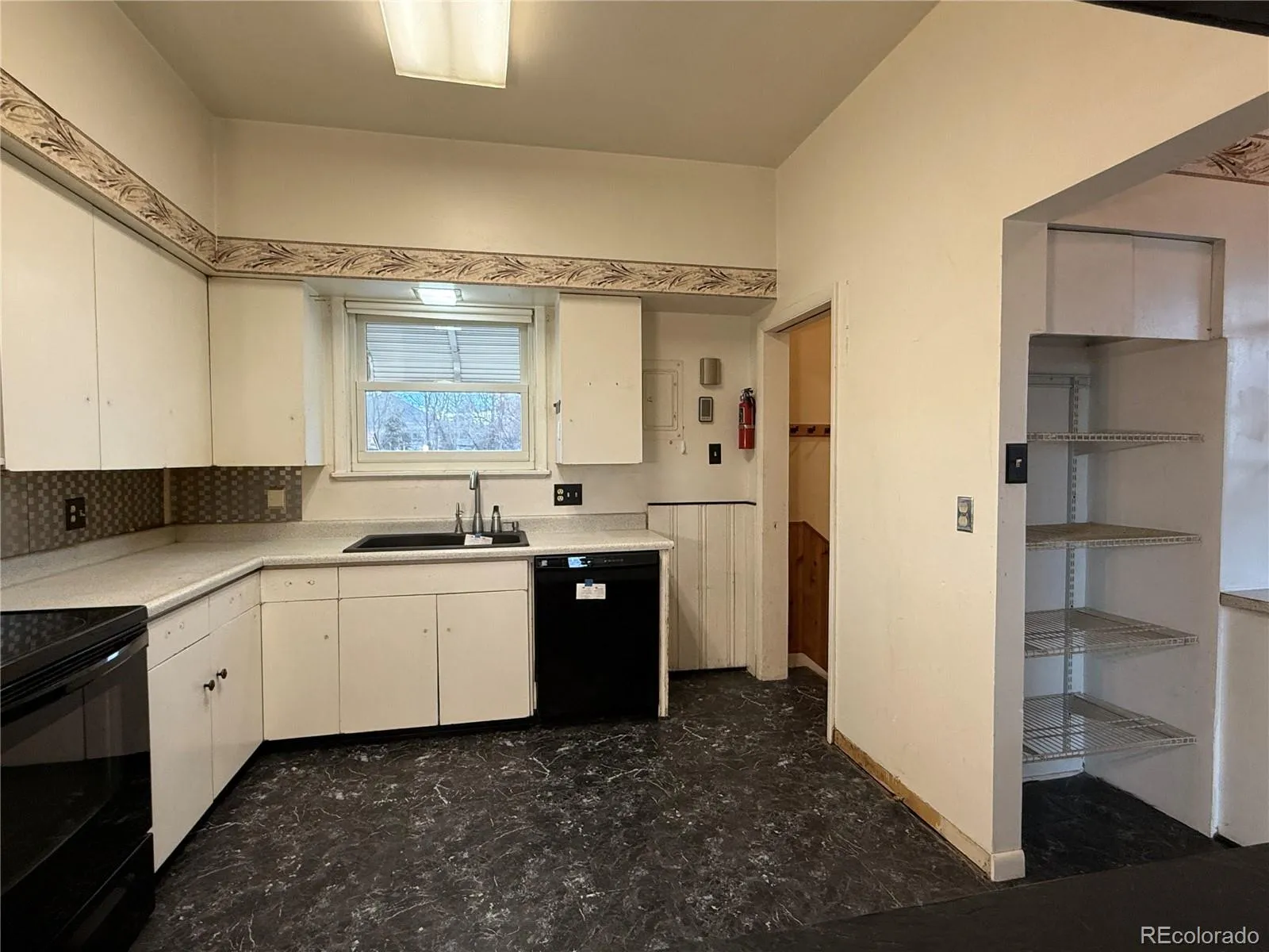1651 Routt Street Lakewood CO 80215 MLS #REC1939054 04162026041831 1600 10