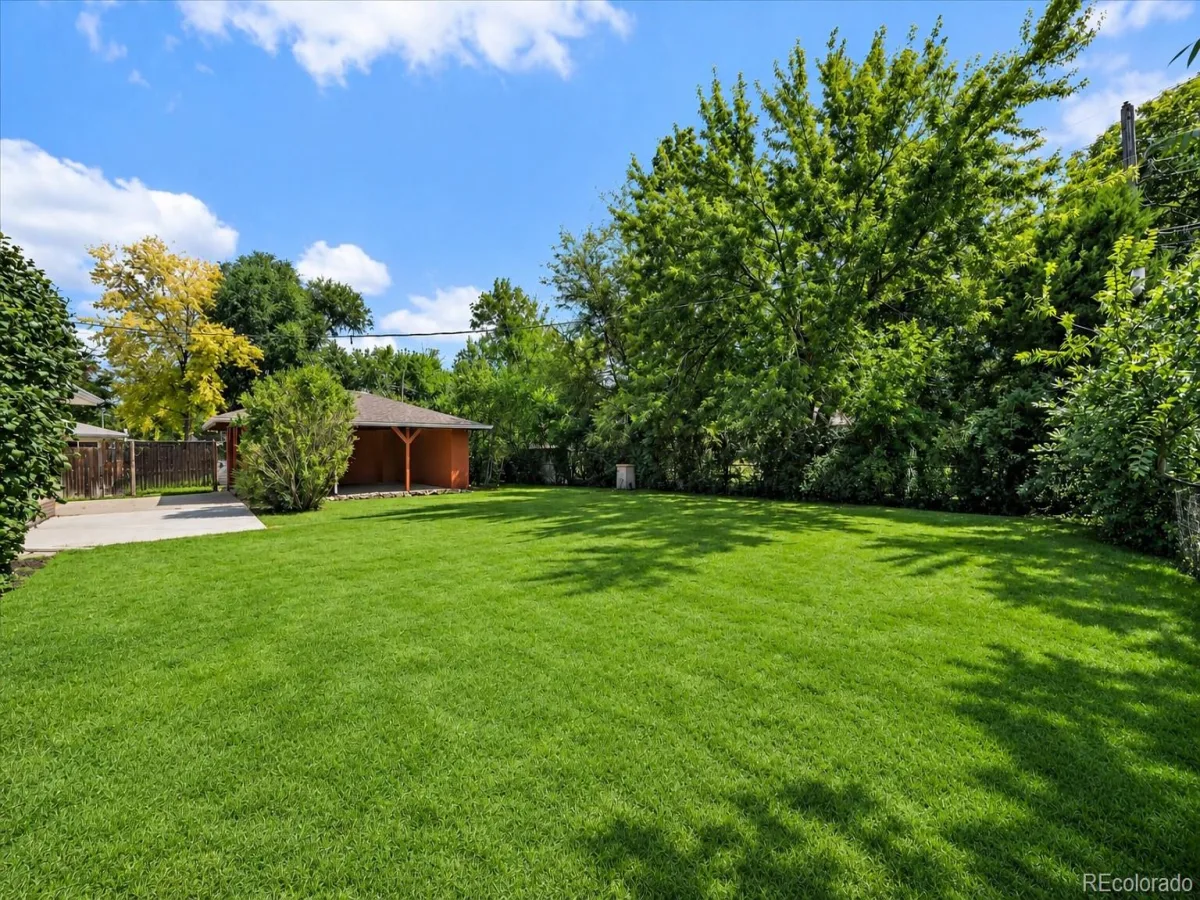 9010 W 5th Avenue Lakewood CO 80226 | MLS #REC1940867 08272026171849 1200 19