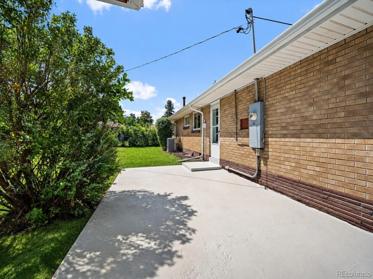 9010 W 5th Avenue Lakewood CO 80226 | MLS #REC1940867 08272026171849 1200 22