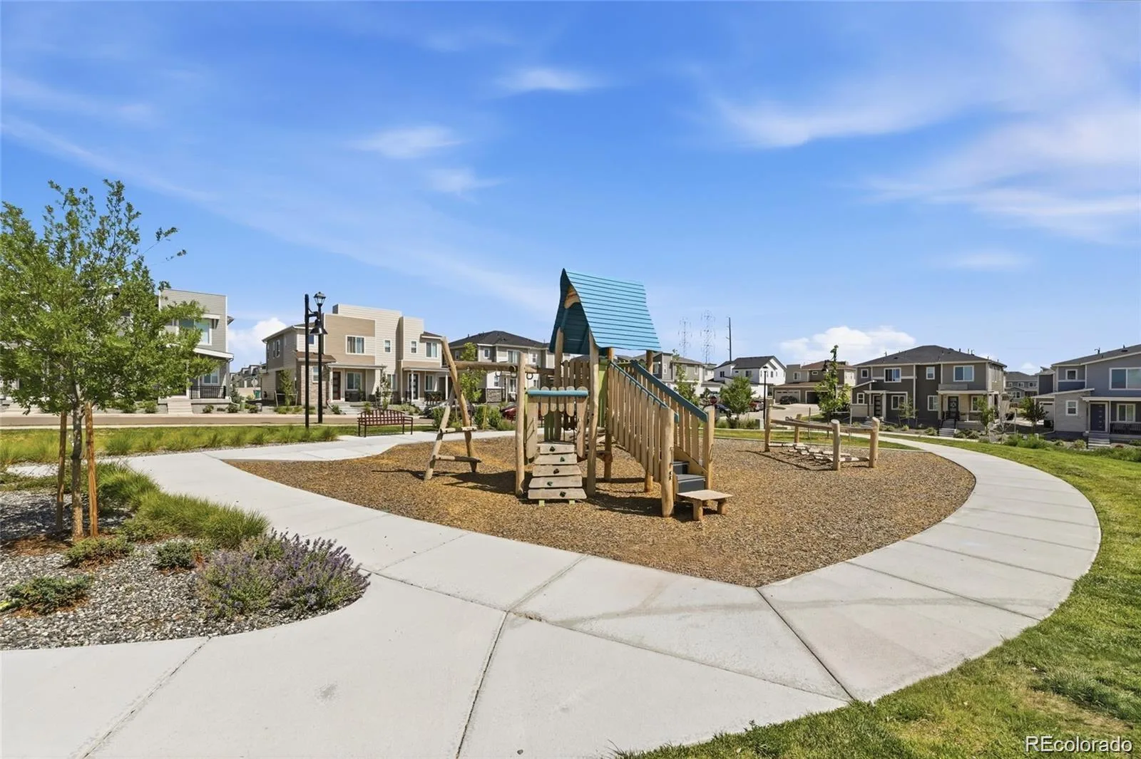 4386 S Nepal Street Centennial CO 80015 | MLS #REC1945179 08122026193707 1600 23