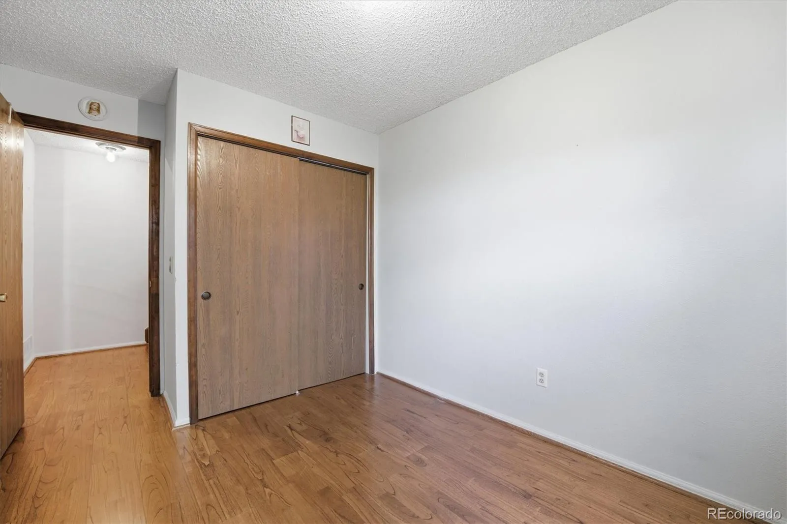 449 W Jamison Circle Littleton CO 80120 MLS #REC1949052 05052026223655 1600 17