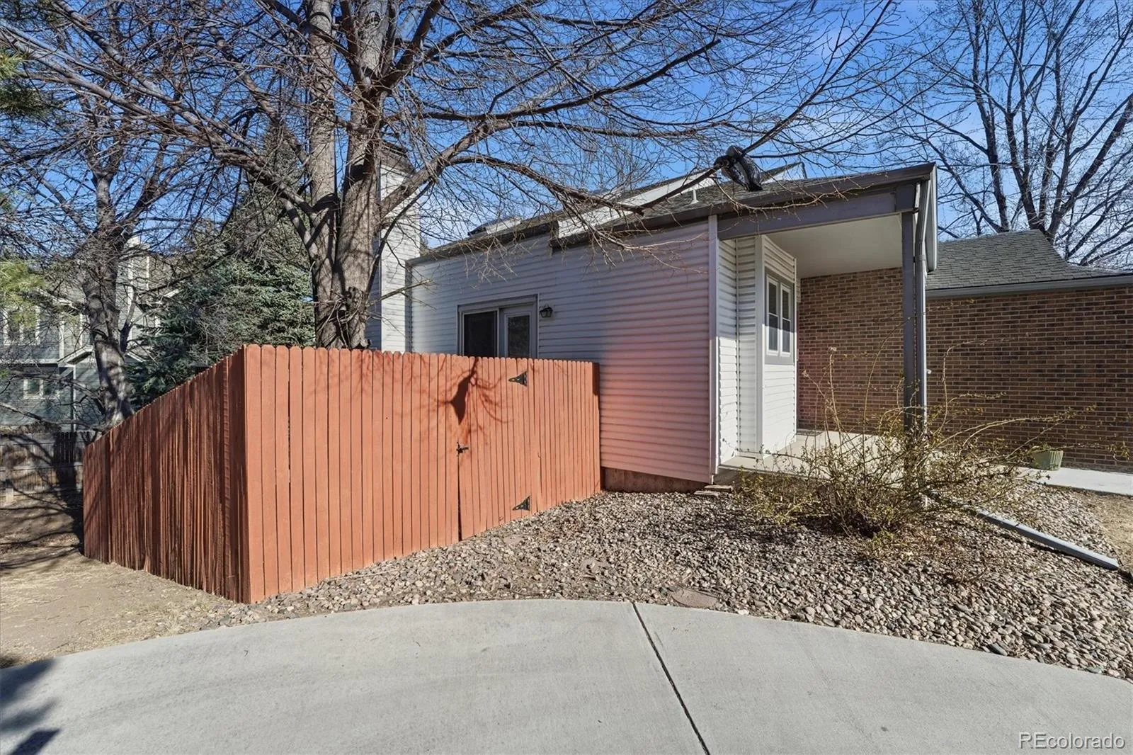 449 W Jamison Circle Littleton CO 80120 MLS #REC1949052 05052026223655 1600 24