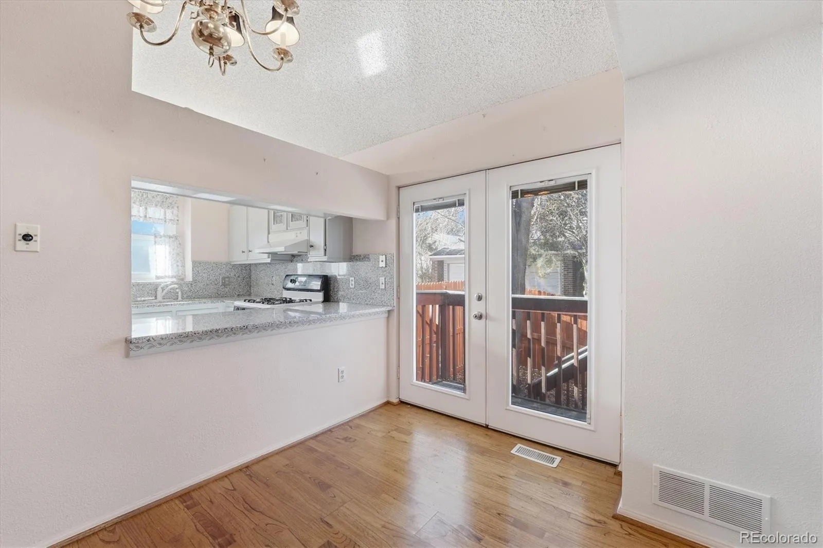 449 W Jamison Circle Littleton CO 80120 MLS #REC1949052 05052026223655 1600 4
