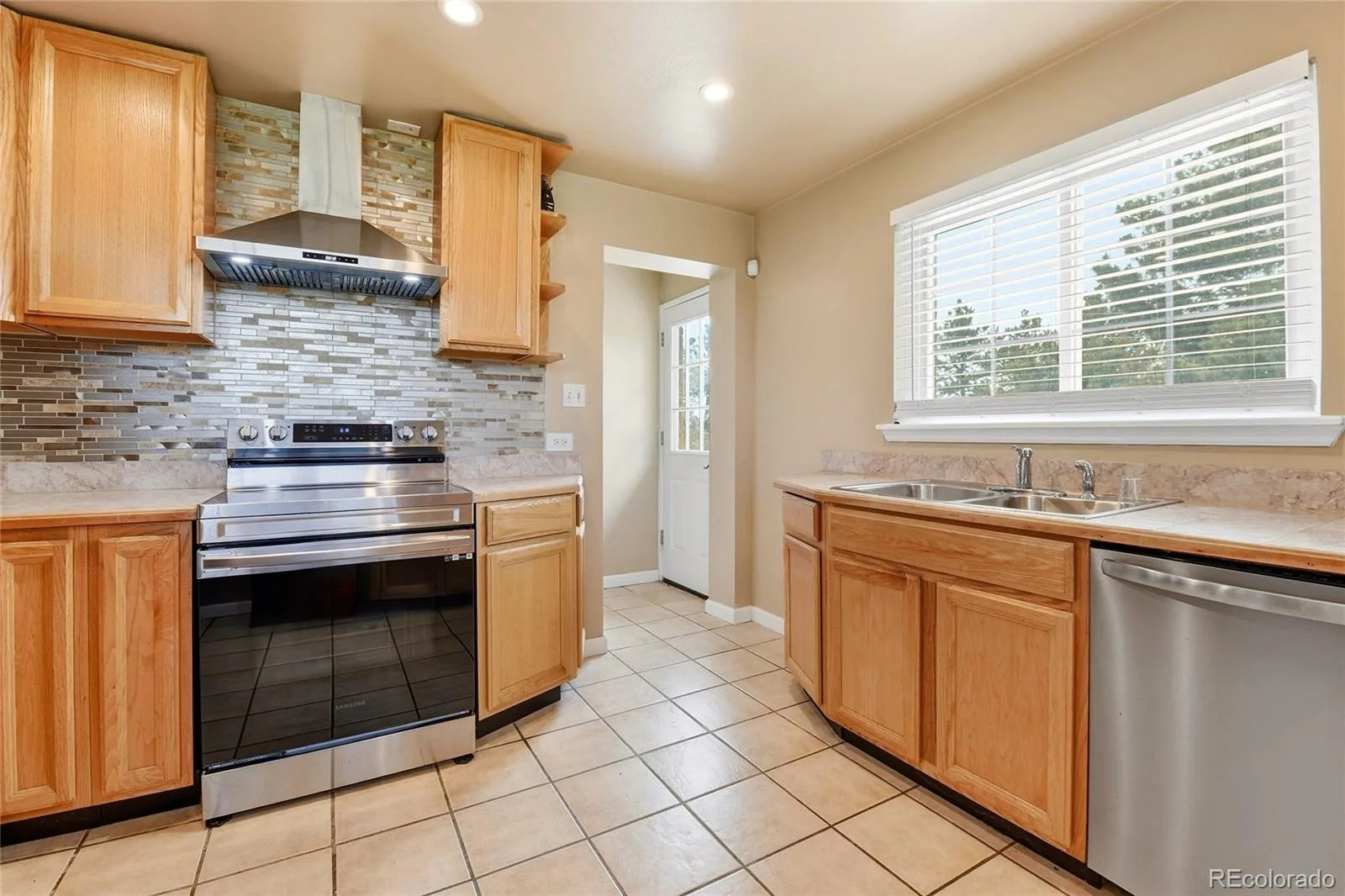16600 E Arapahoe Road Foxfield CO 80016 MLS #REC1949207 06182026034737 1600 13