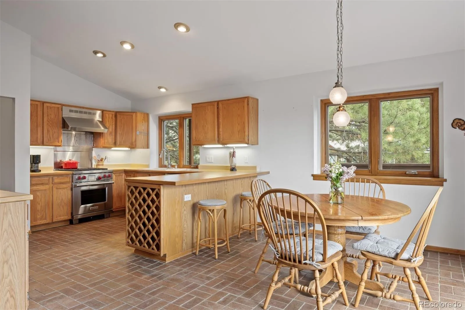 04042026000518 1600 12