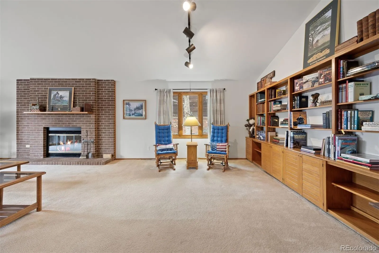 04042026000518 1600 19