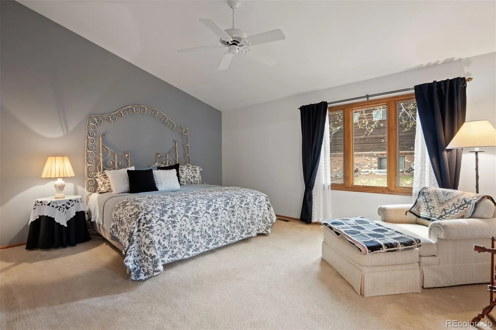 04042026000518 1600 32