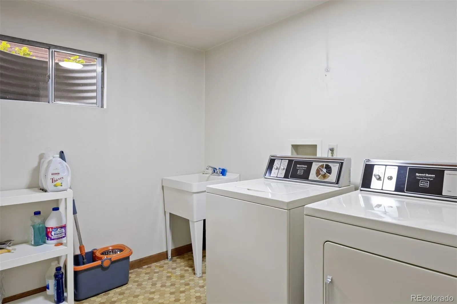 04042026000518 1600 39