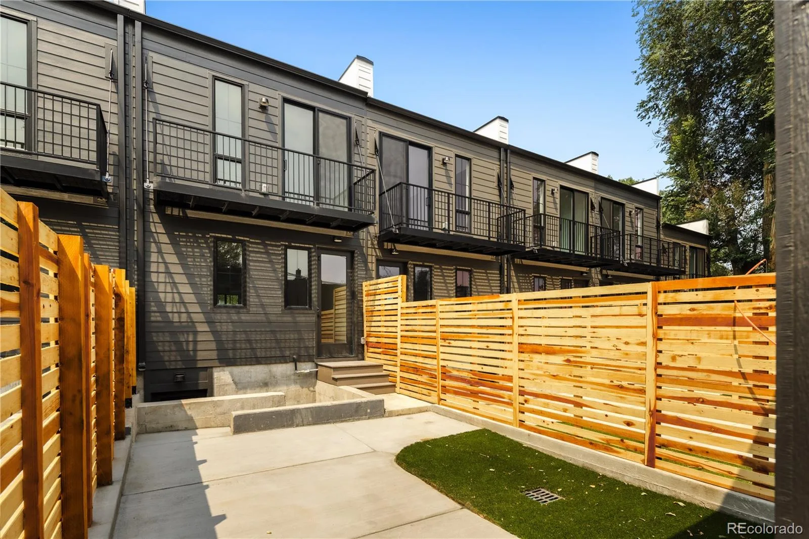 812 Dahlia Street Denver CO 80220 | MLS #REC1950679 08132026001539 1600 48