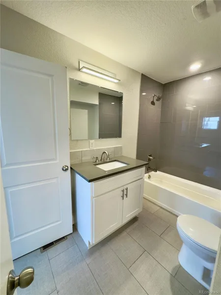 345 S Forest Street Denver CO 80246 MLS #REC1951476 06252026225339 800 15
