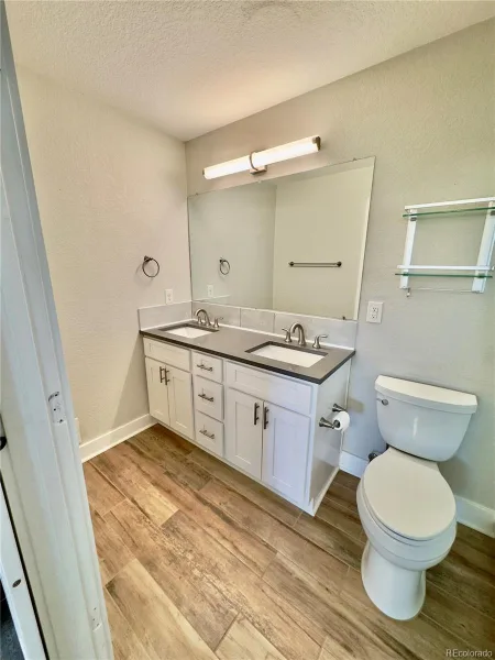 345 S Forest Street Denver CO 80246 MLS #REC1951476 06252026225339 800 9