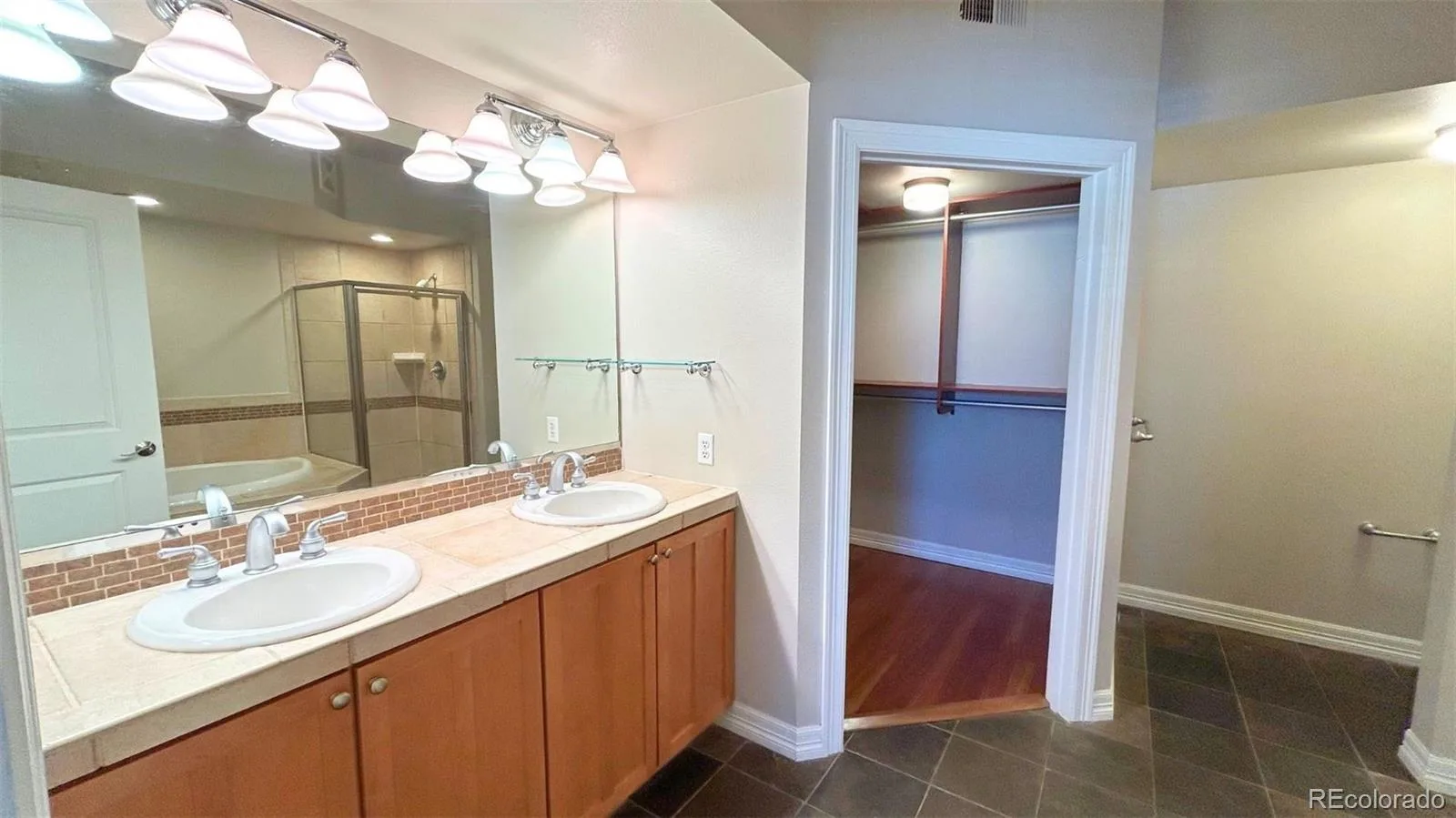 1705 Gaylord Street #206 Denver CO 80206 | MLS #REC1952475 06182026232215 1600 11