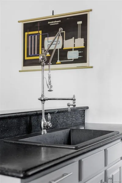 814 24th Street #1 Denver CO 80205 MLS #REC1954308 07102026140902 800 8