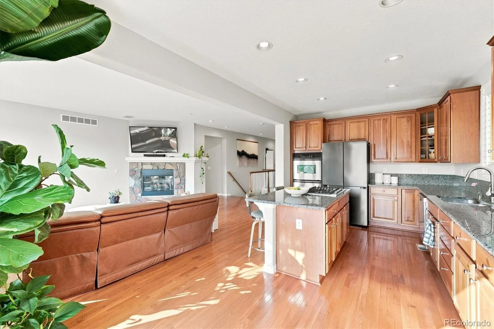 2908 Oakshire Court Littleton CO 80126 | MLS #REC1958454 08132026011504 1600 9
