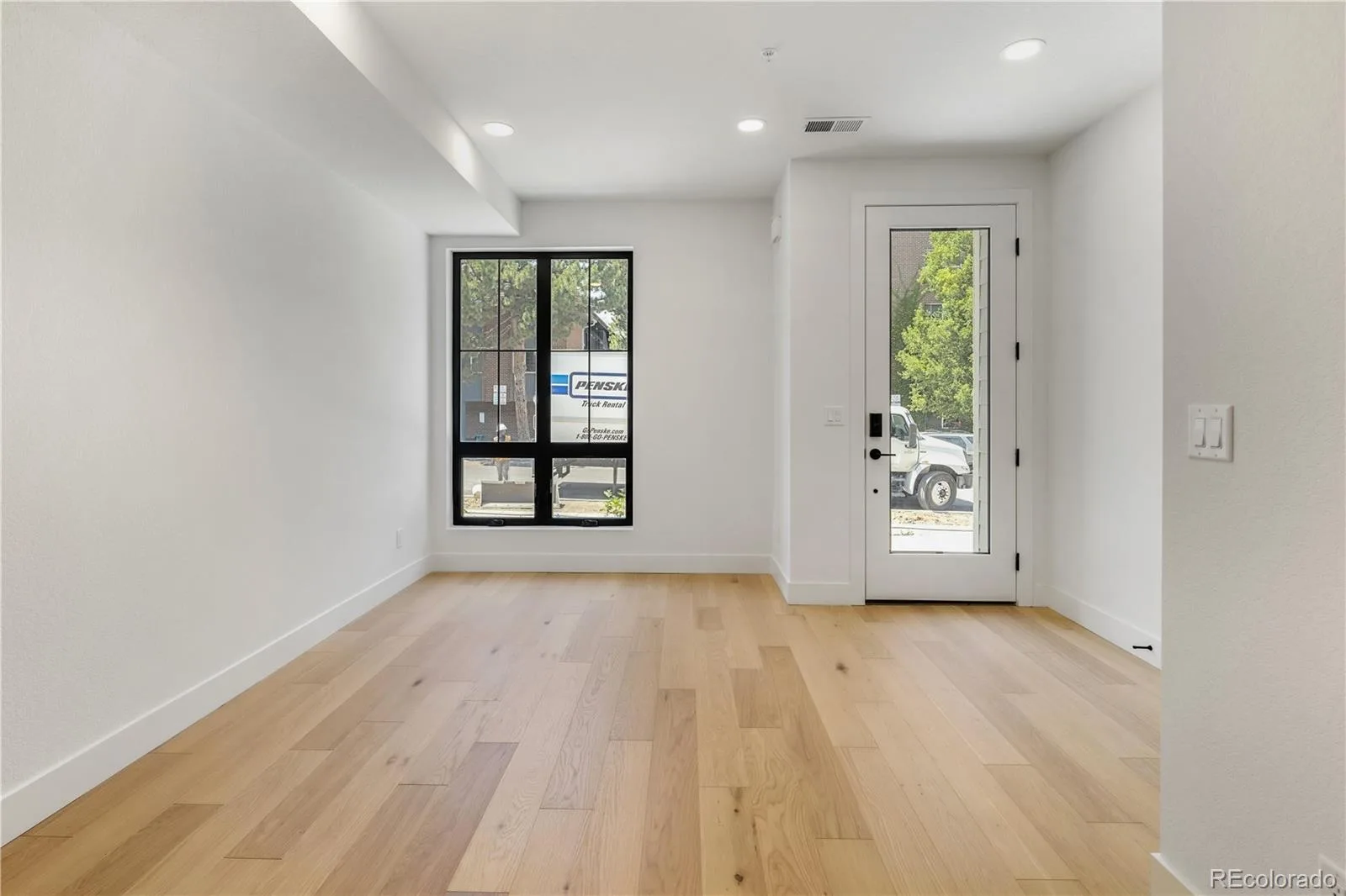 822 Dahlia Street Denver CO 80220 | MLS #REC1958853 08122026224027 1600 15