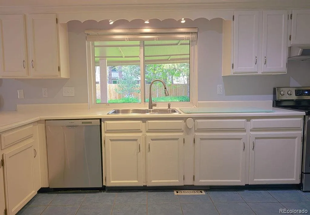 8401 E Long Avenue Centennial CO 80112 MLS #REC1958857 05282026051000 1024 10