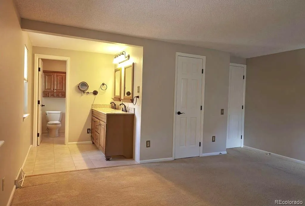 8401 E Long Avenue Centennial CO 80112 MLS #REC1958857 05282026051000 1024 31