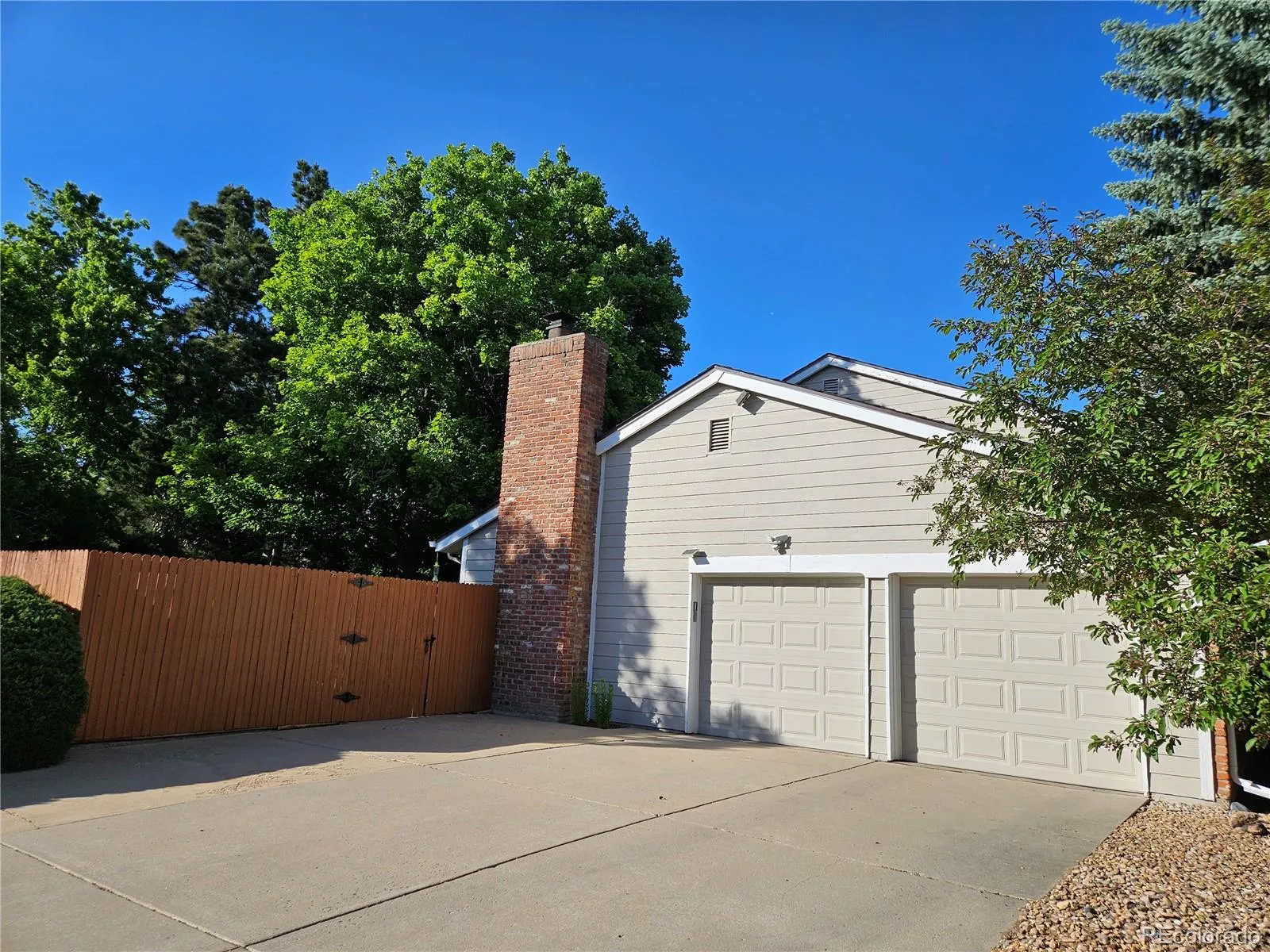 8401 E Long Avenue Centennial CO 80112 MLS #REC1958857 05282026051000 1600 40