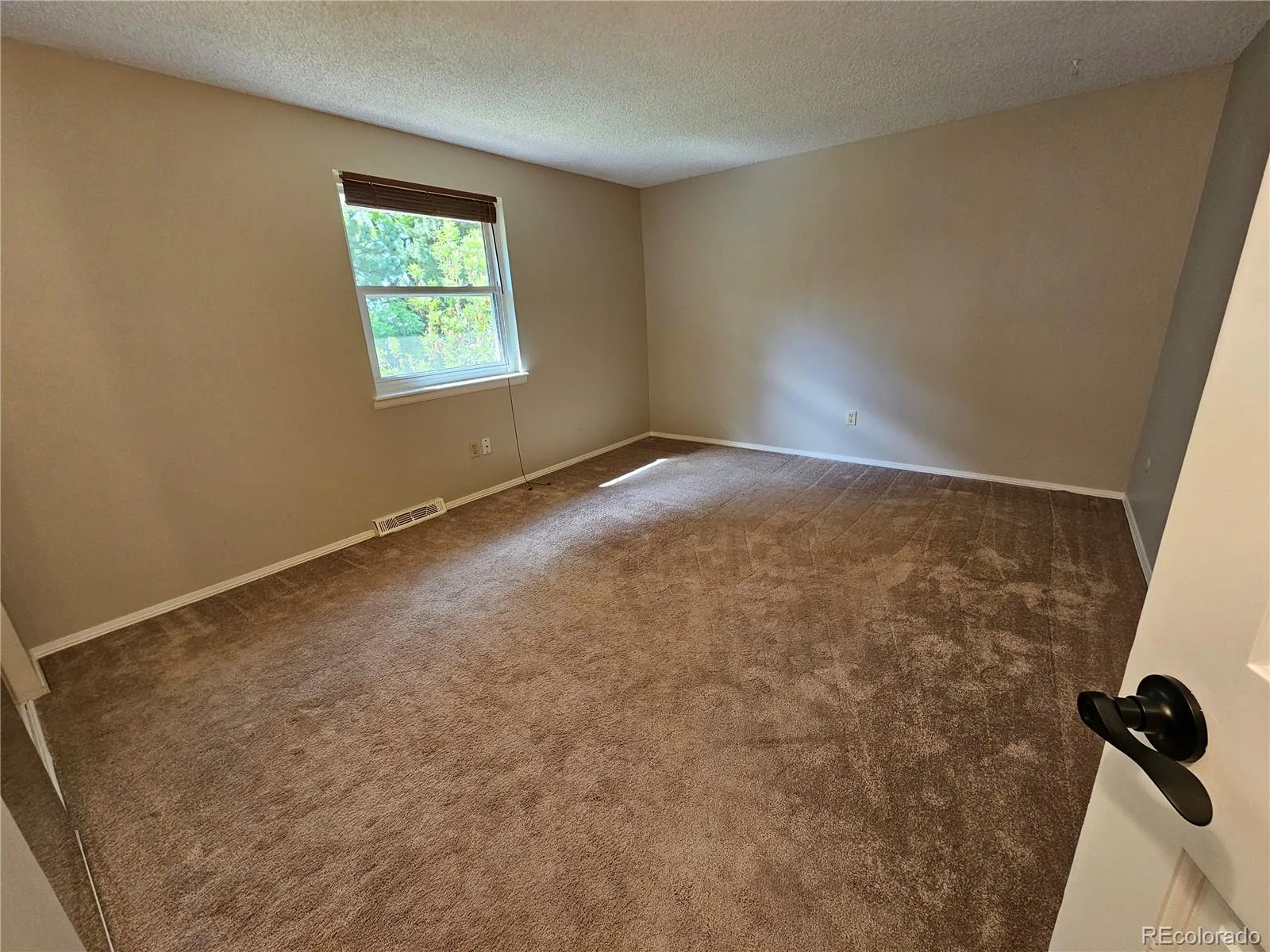 8401 E Long Avenue Centennial CO 80112 MLS #REC1958857 06172026050606 1600 29