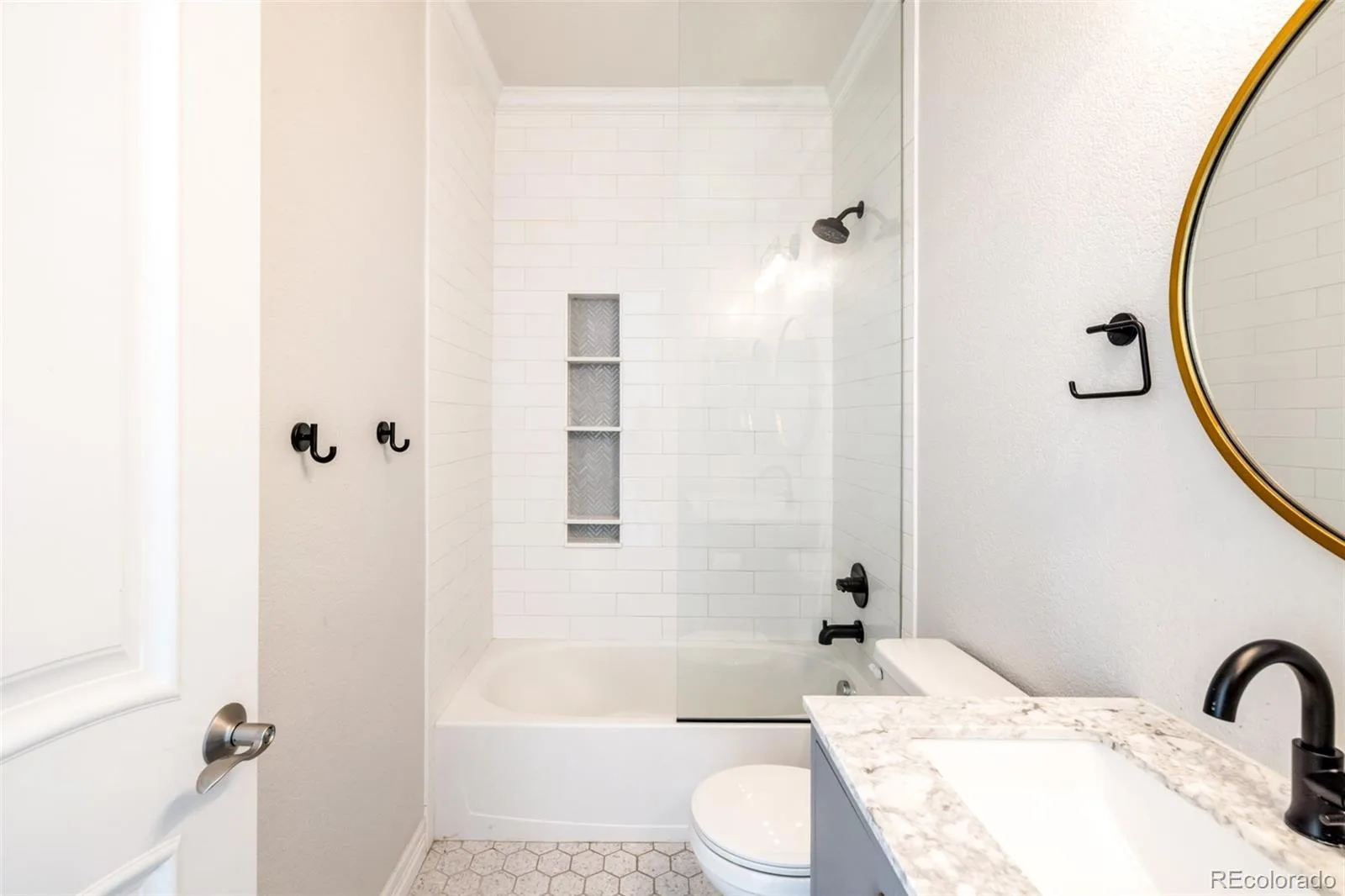 9740 E 32nd Avenue Denver CO 80238 | MLS #REC1959069 08072026022249 1600 26