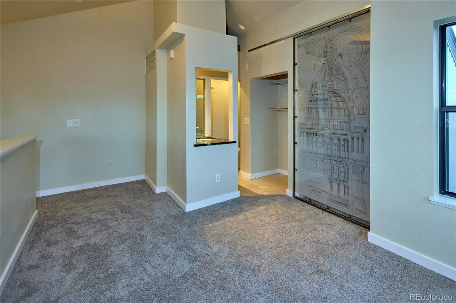 10302025214752 1600 16