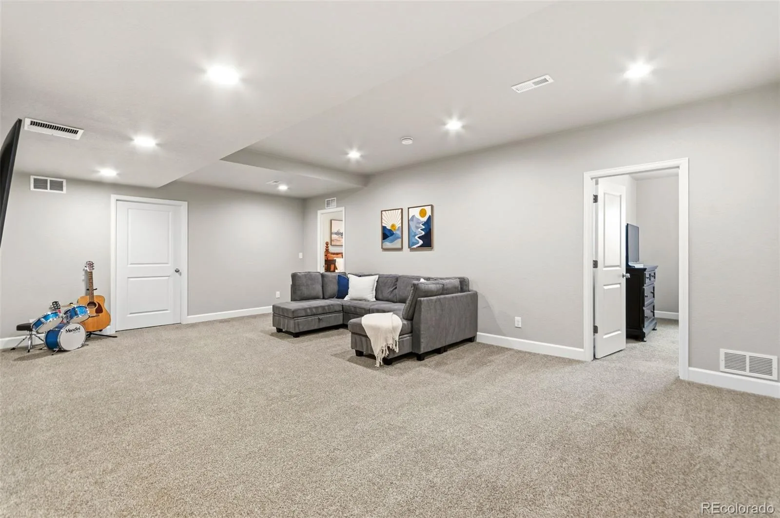 9375 Blanca Street Arvada CO 80007 | MLS #REC1961545 08142026202406 1600 33