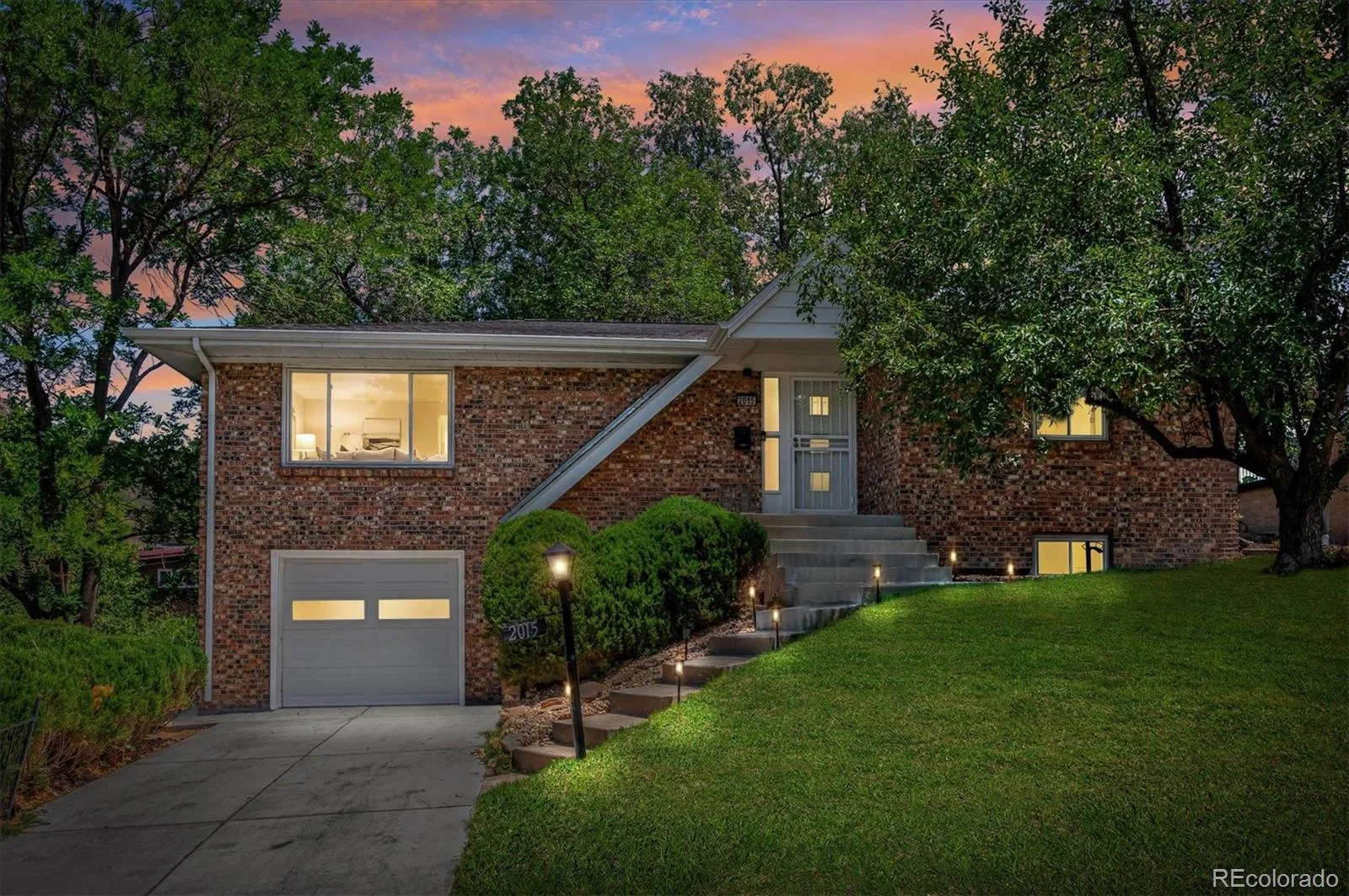 2015 Arapahoe Street Golden CO 80401 | MLS #REC1962442 07172026160903 1600 24