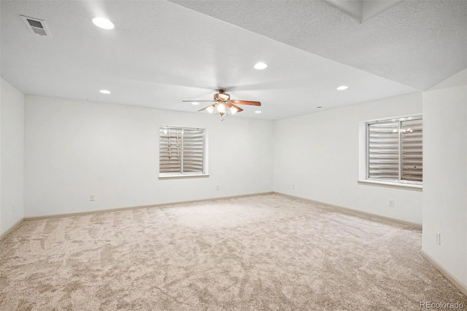 23430 E Holly Hills Way Parker CO 80138 | MLS #REC1962643 08112026183304 1600 24