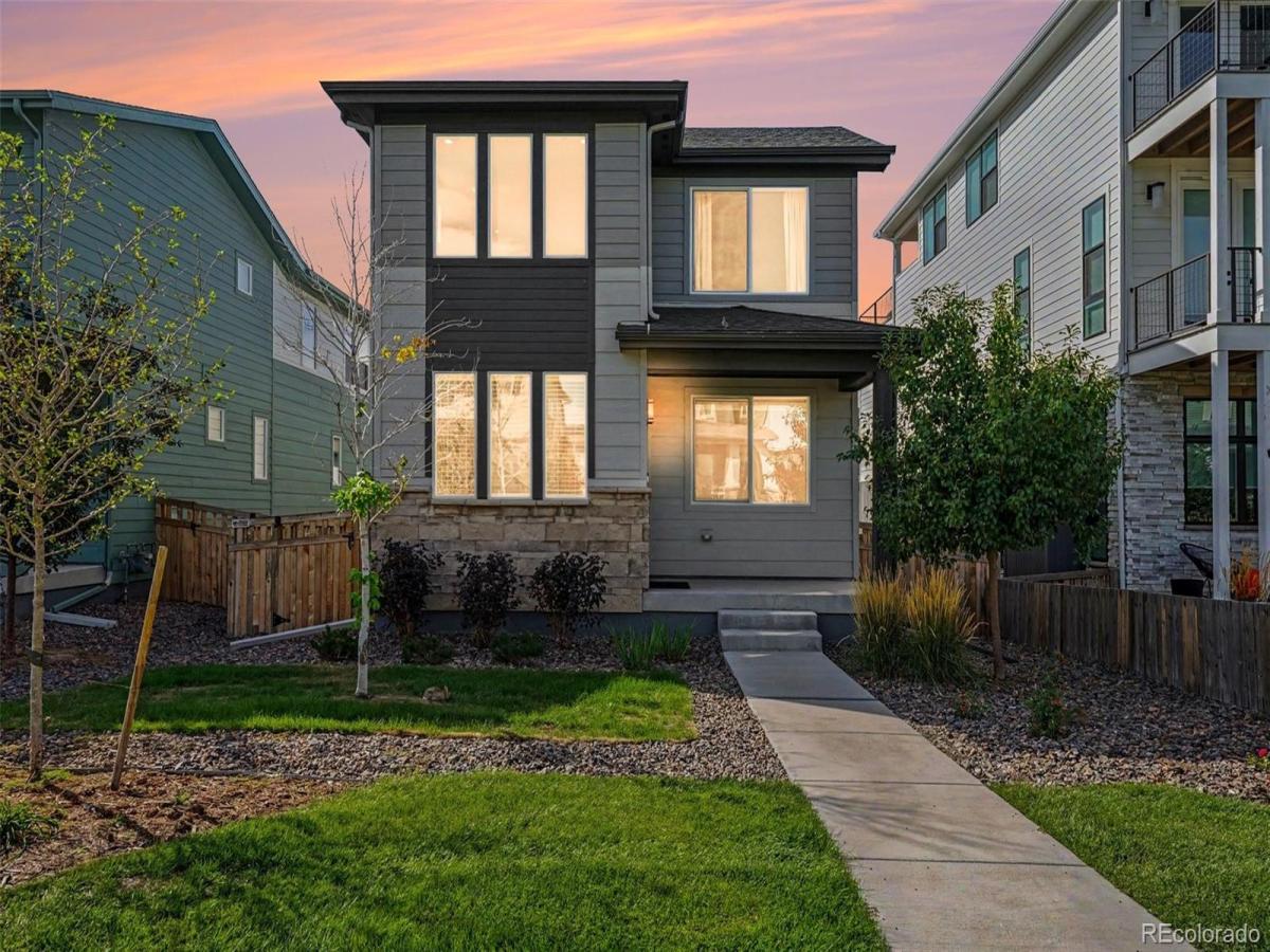 6026 N Orleans Street Aurora CO 80019 | MLS #REC1964214 MLS #REC1964214 image #0