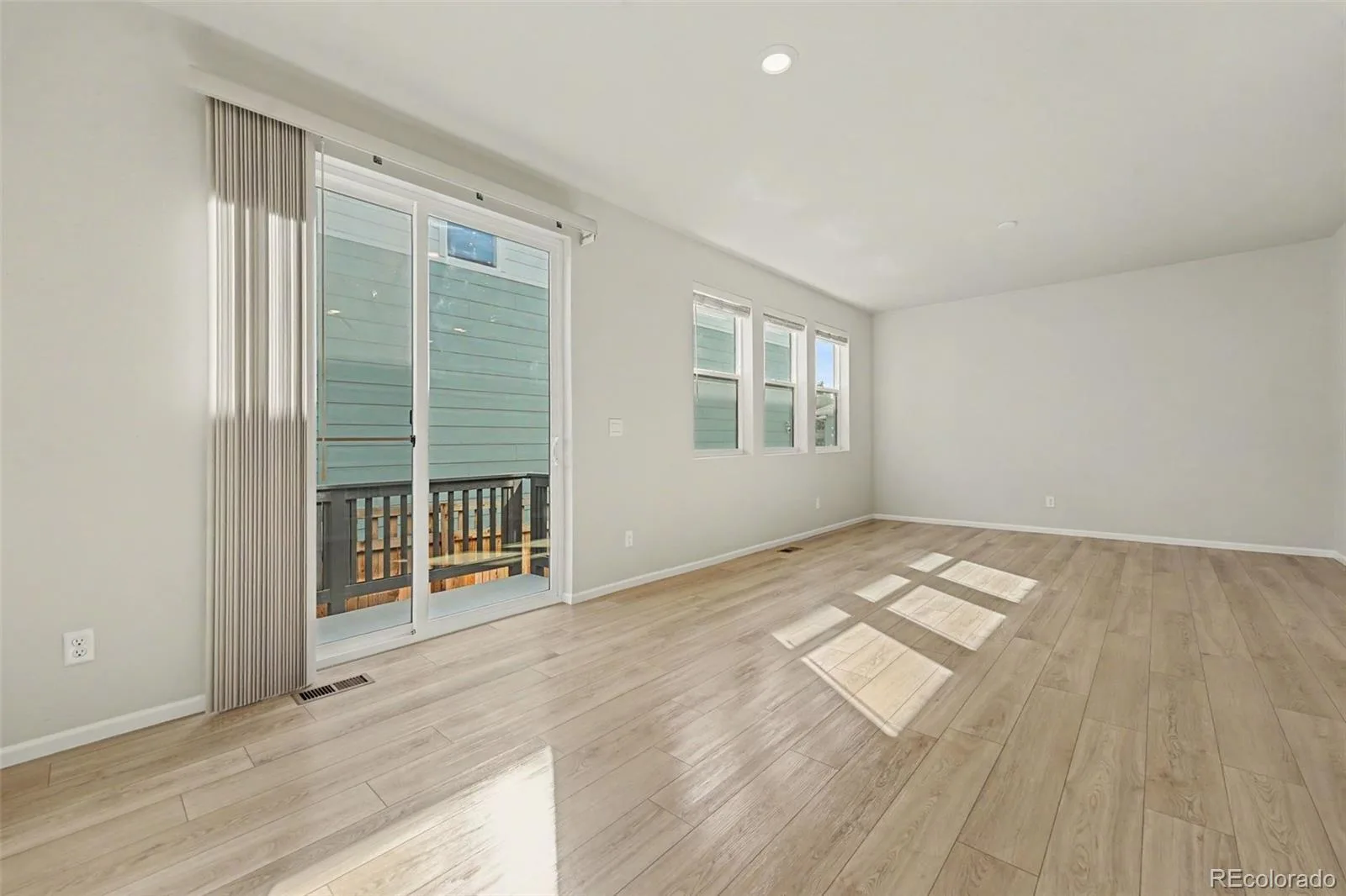 6026 N Orleans Street Aurora CO 80019 | MLS #REC1964214 09242026101132 1600 15