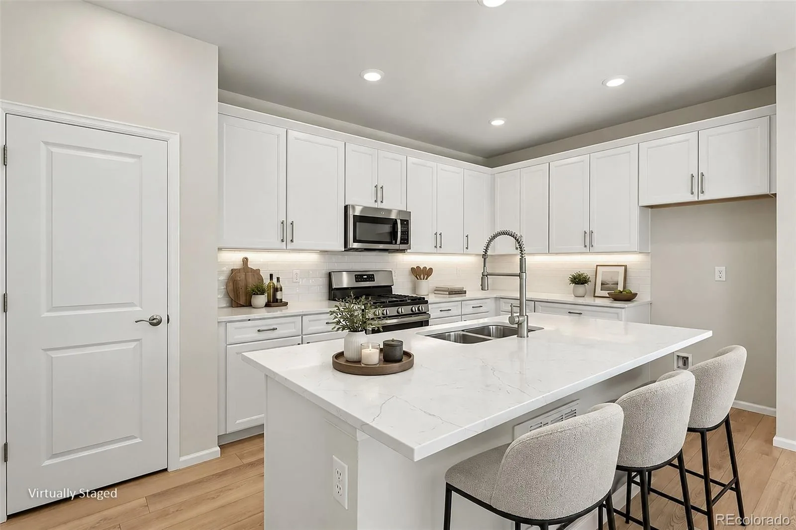 6026 N Orleans Street Aurora CO 80019 | MLS #REC1964214 09242026101132 1600 3
