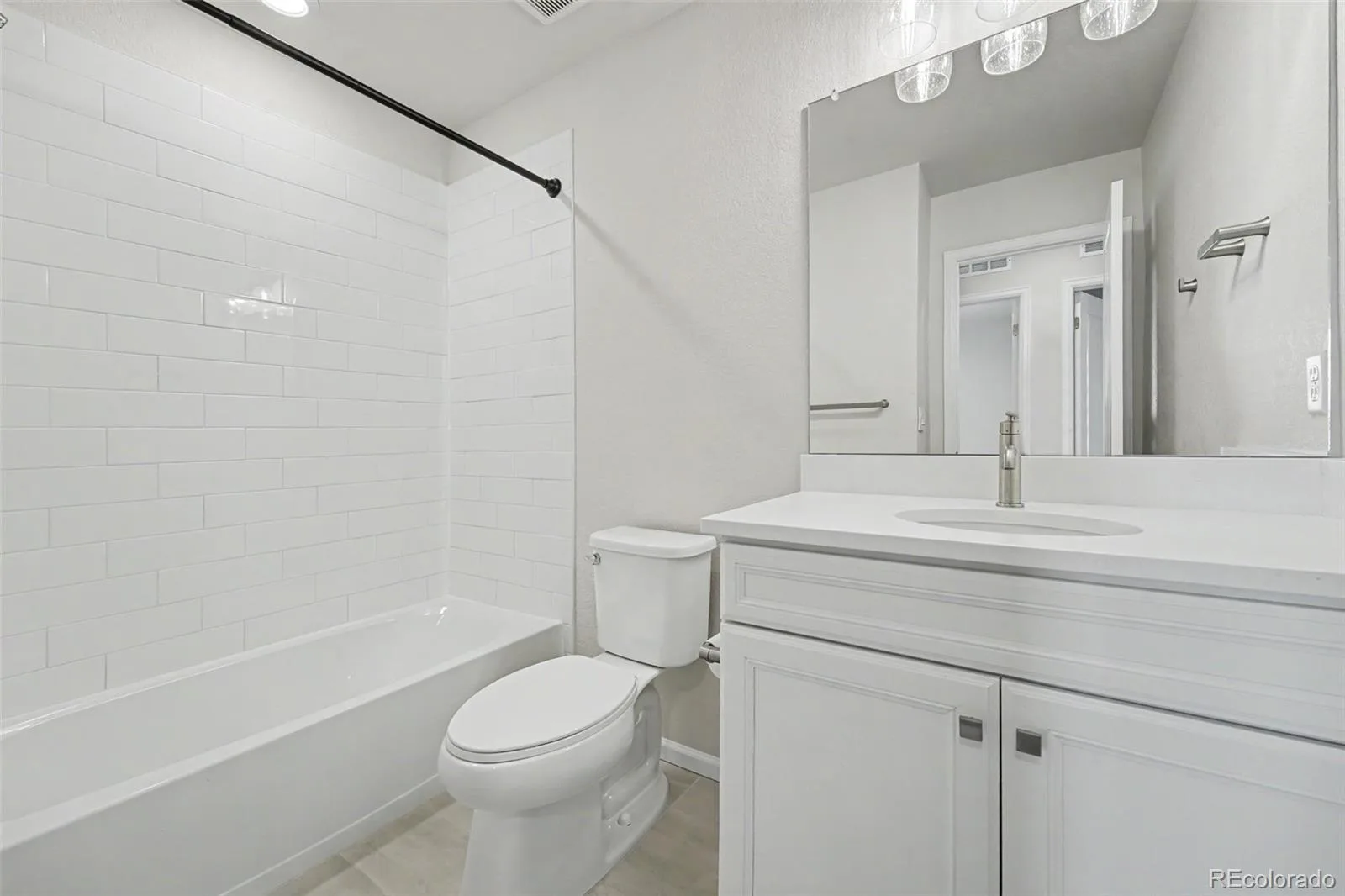 6026 N Orleans Street Aurora CO 80019 | MLS #REC1964214 09242026101132 1600 30