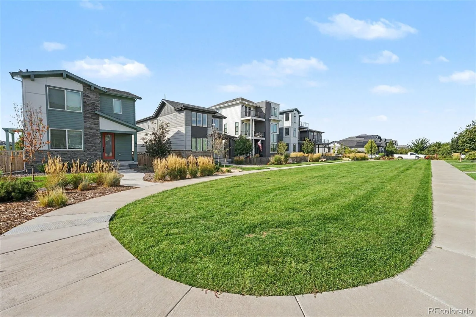 6026 N Orleans Street Aurora CO 80019 | MLS #REC1964214 09242026101132 1600 33