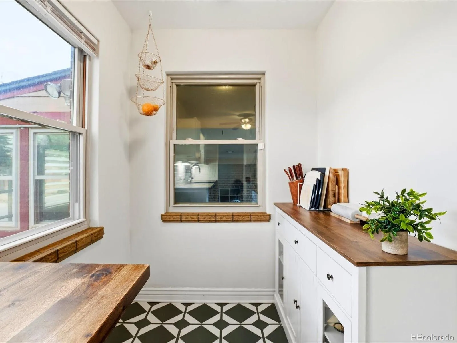 04152026004208 1600 15