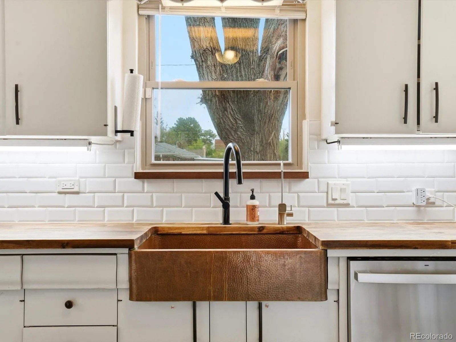 04152026004208 1600 16