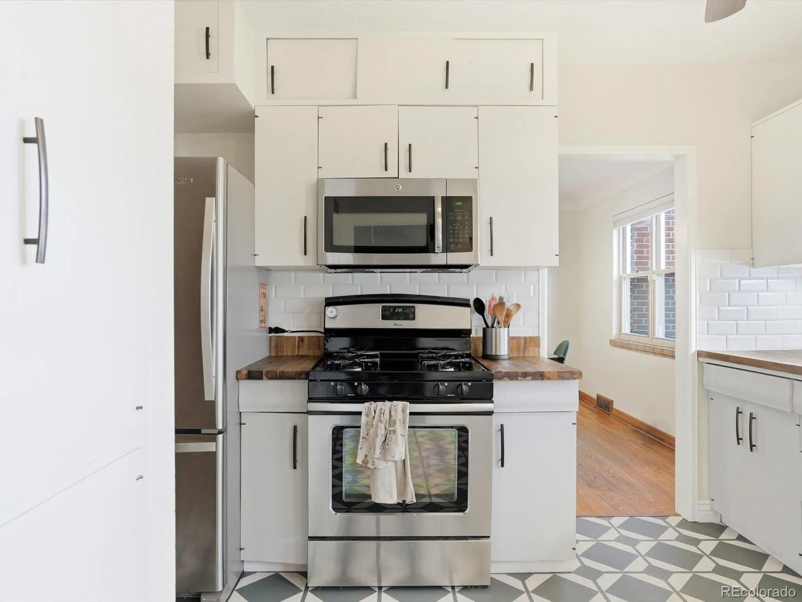 04152026004208 1600 17