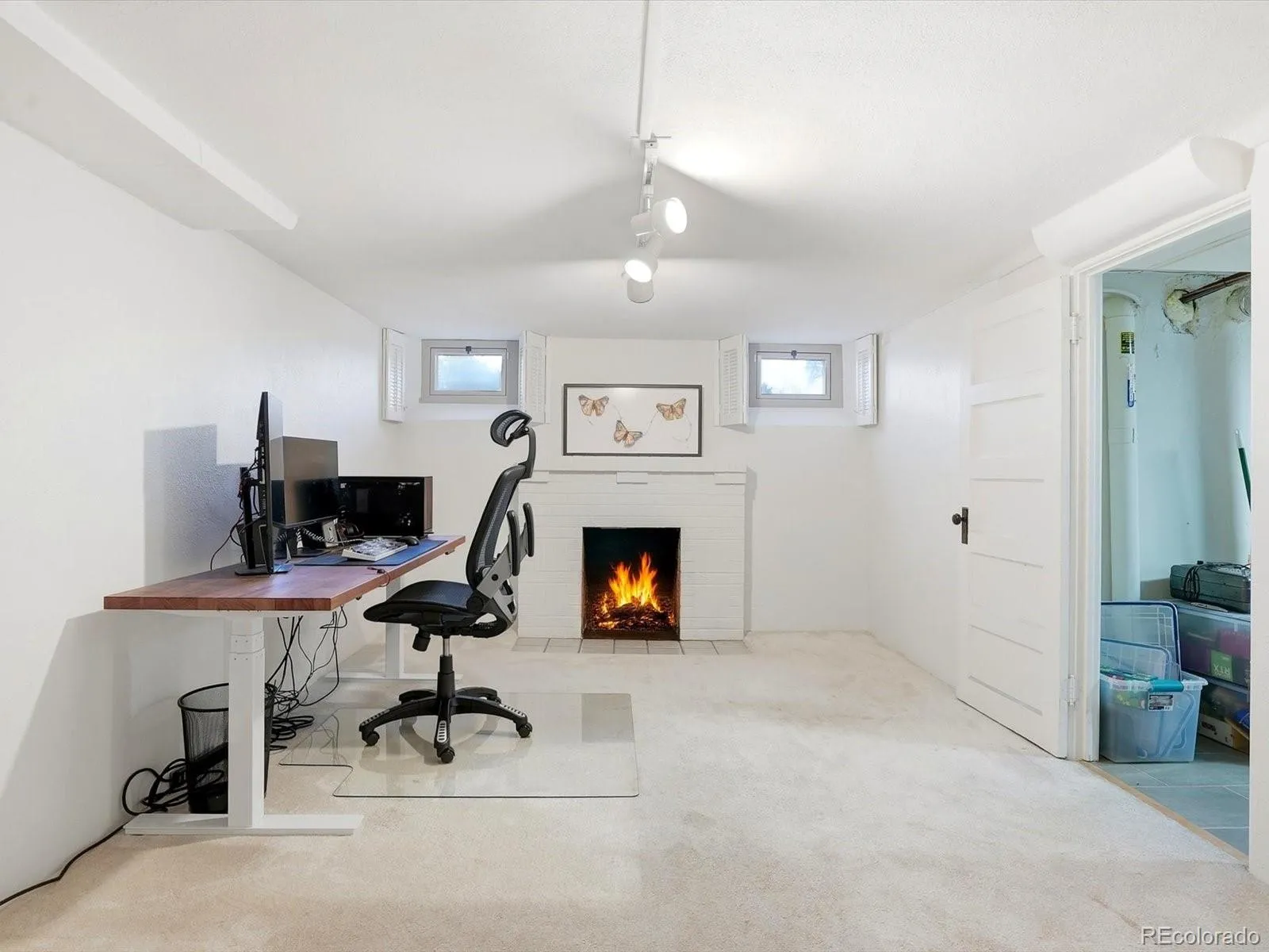 04152026004208 1600 24