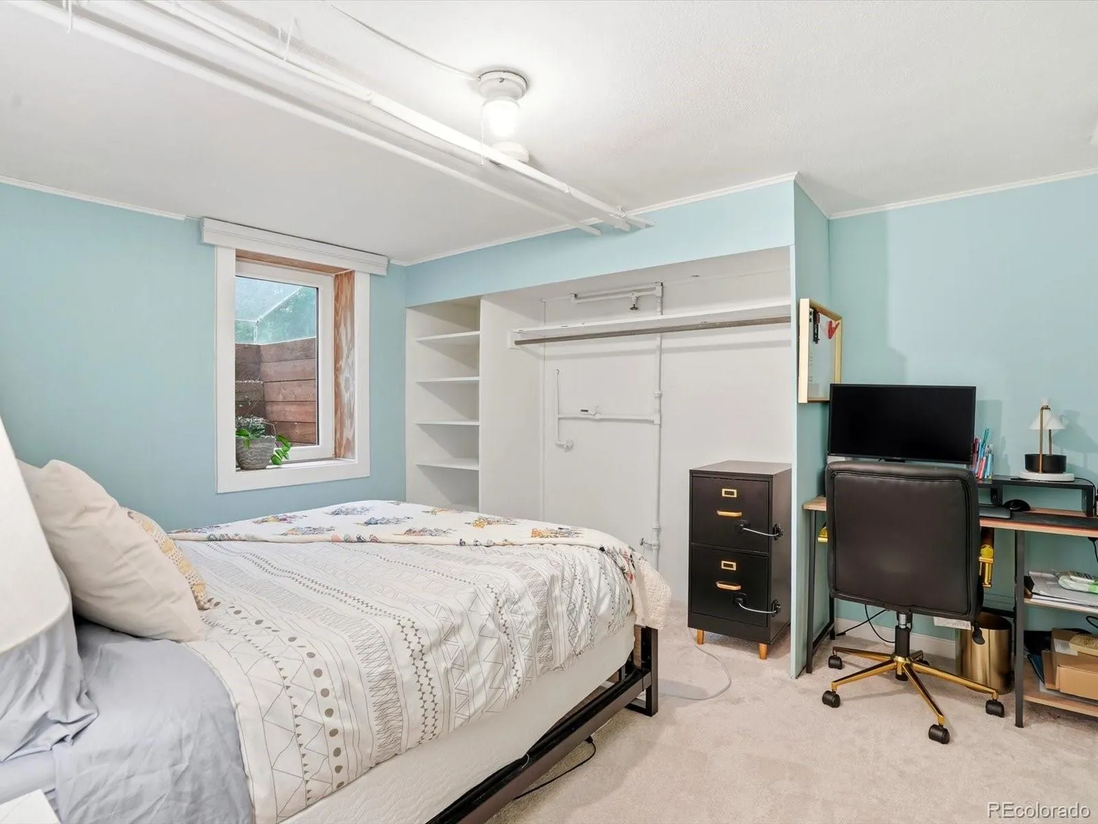 04152026004208 1600 29