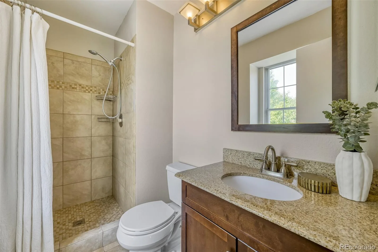 2853 S Espana Street Aurora CO 80013 | MLS #REC1965941 08052026221716 1600 19