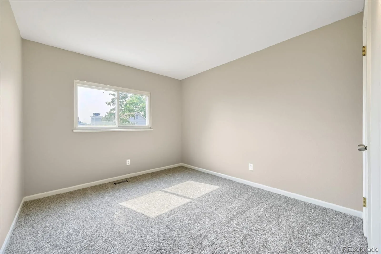 2853 S Espana Street Aurora CO 80013 | MLS #REC1965941 08052026221716 1600 21