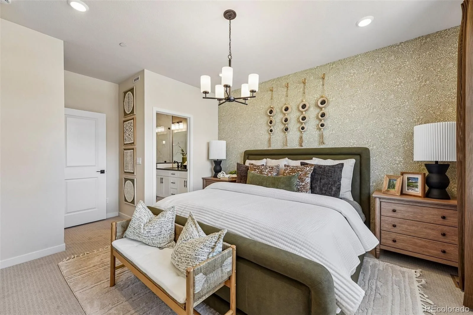 08182026205544 1600 15