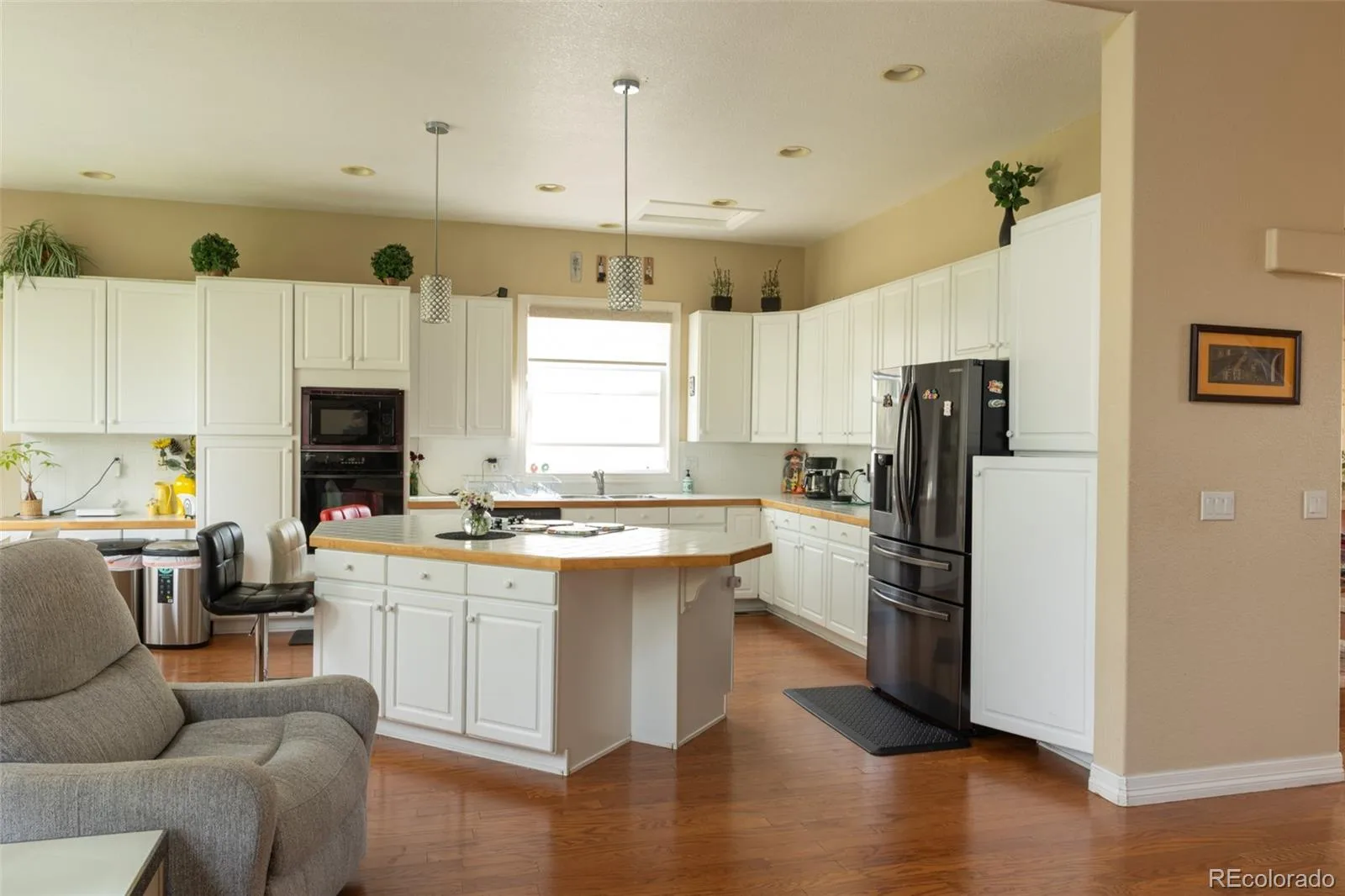 5944 S Ireland Court Aurora CO 80016 | MLS #REC1967521 08312026011325 1600 17