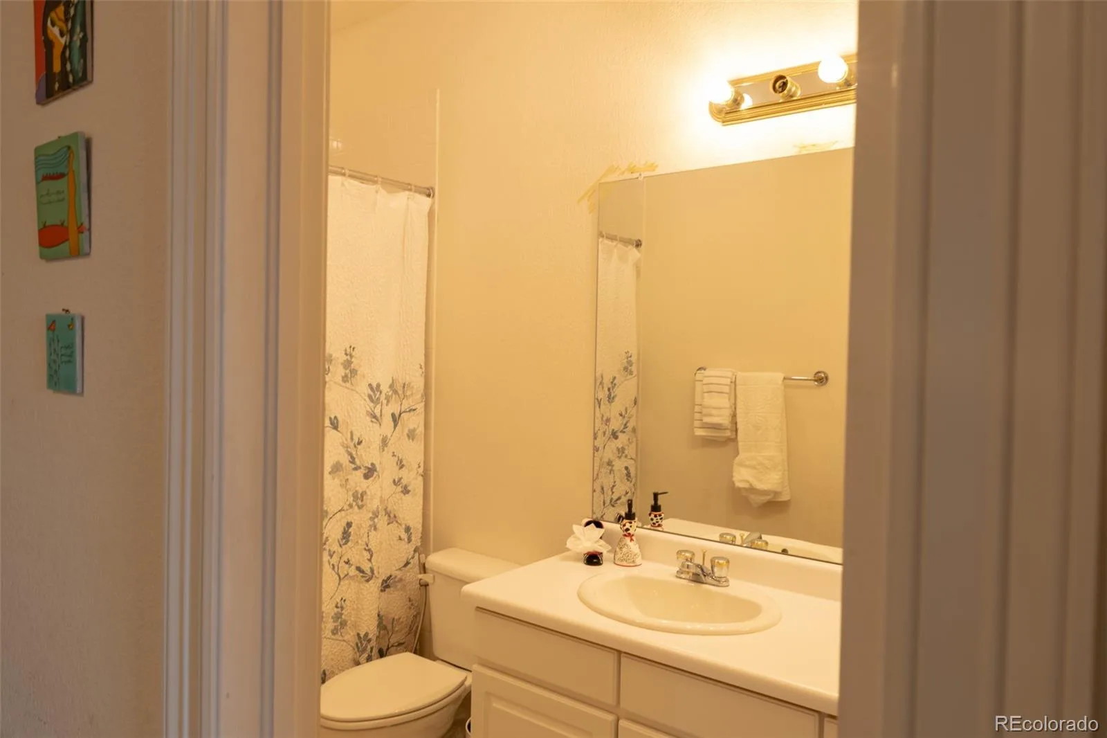 5944 S Ireland Court Aurora CO 80016 | MLS #REC1967521 08312026011325 1600 24
