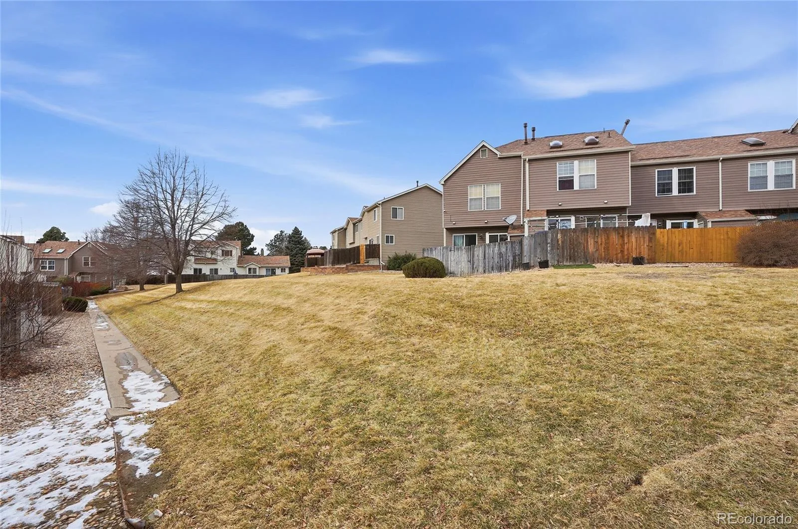 4665 S Dillon Court #B Aurora CO 80015 MLS #REC1968508 05302026054919 1600 28