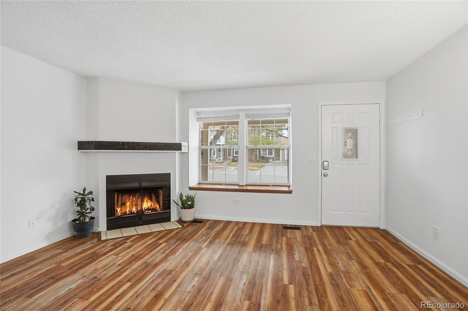 4665 S Dillon Court #B Aurora CO 80015 MLS #REC1968508 05302026054919 1600 3