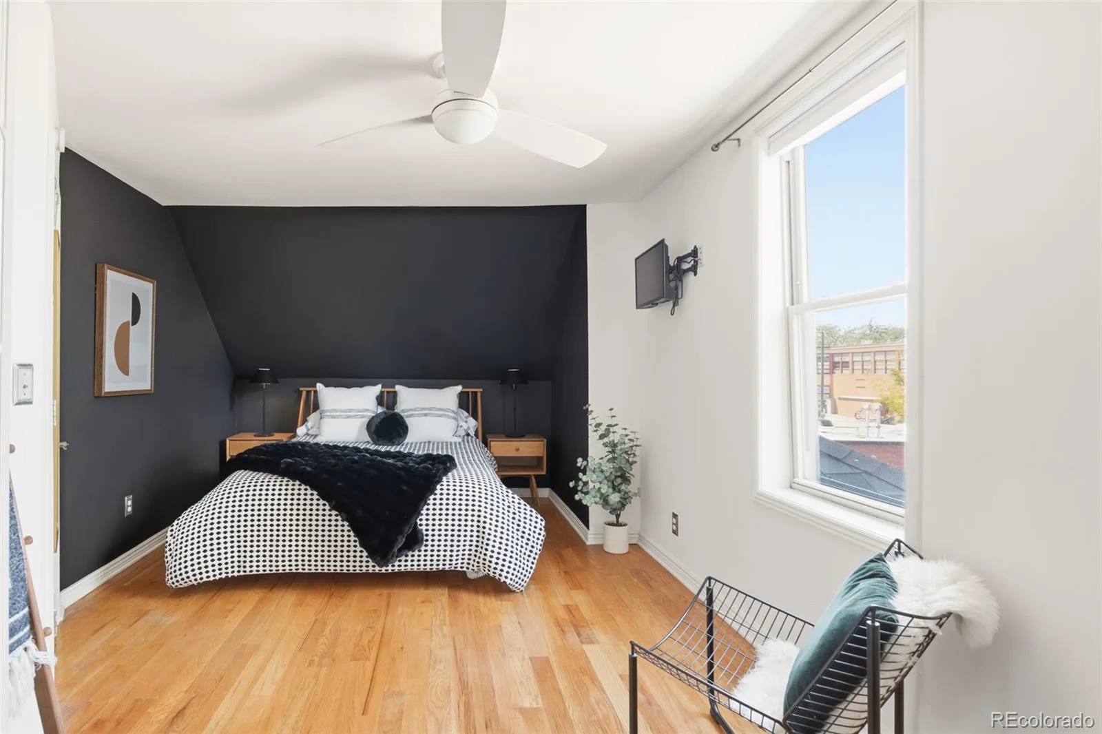 3015 California Street Denver CO 80205 | MLS #REC1969283 08172026175740 1600 22