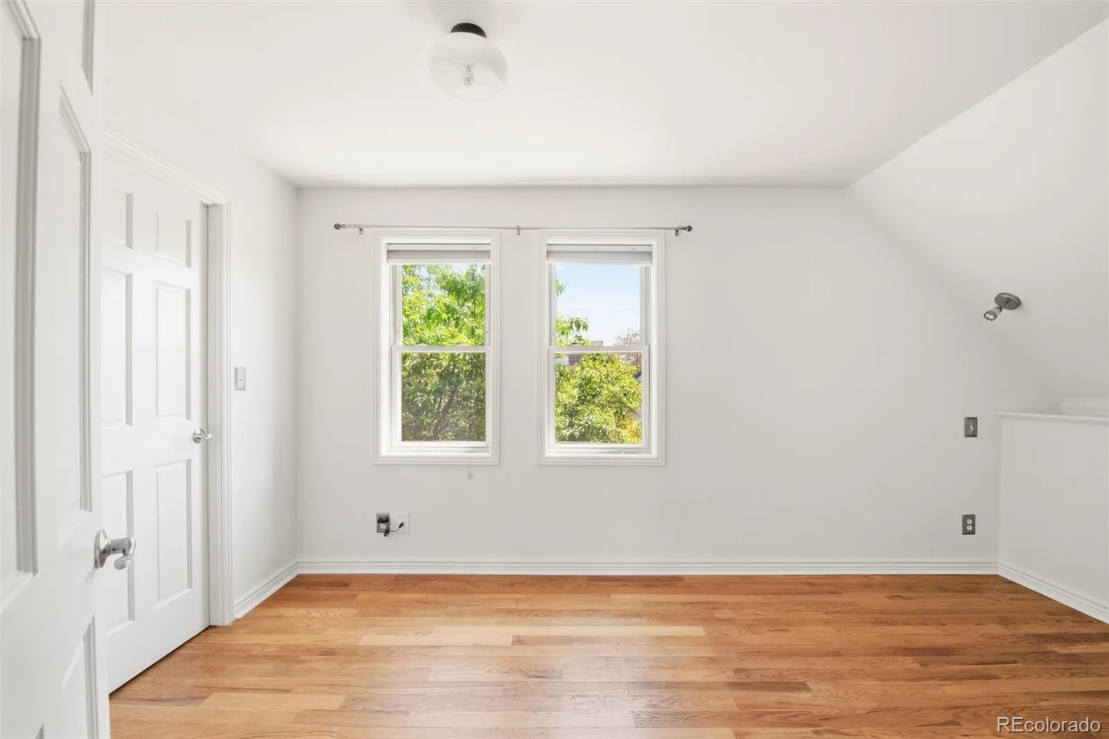 3015 California Street Denver CO 80205 | MLS #REC1969283 08172026175740 1600 25